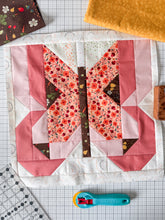 Load image into Gallery viewer, Morning Flight 18" Individual Block Pattern